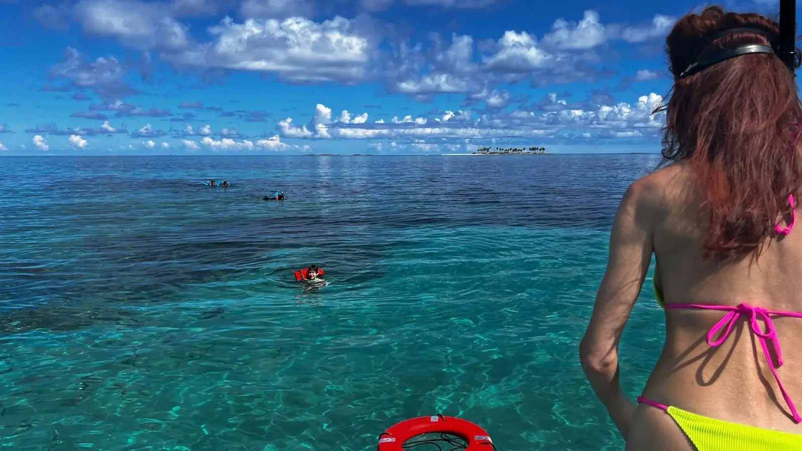 Guests enjoying Island Escapes Bahamas tours