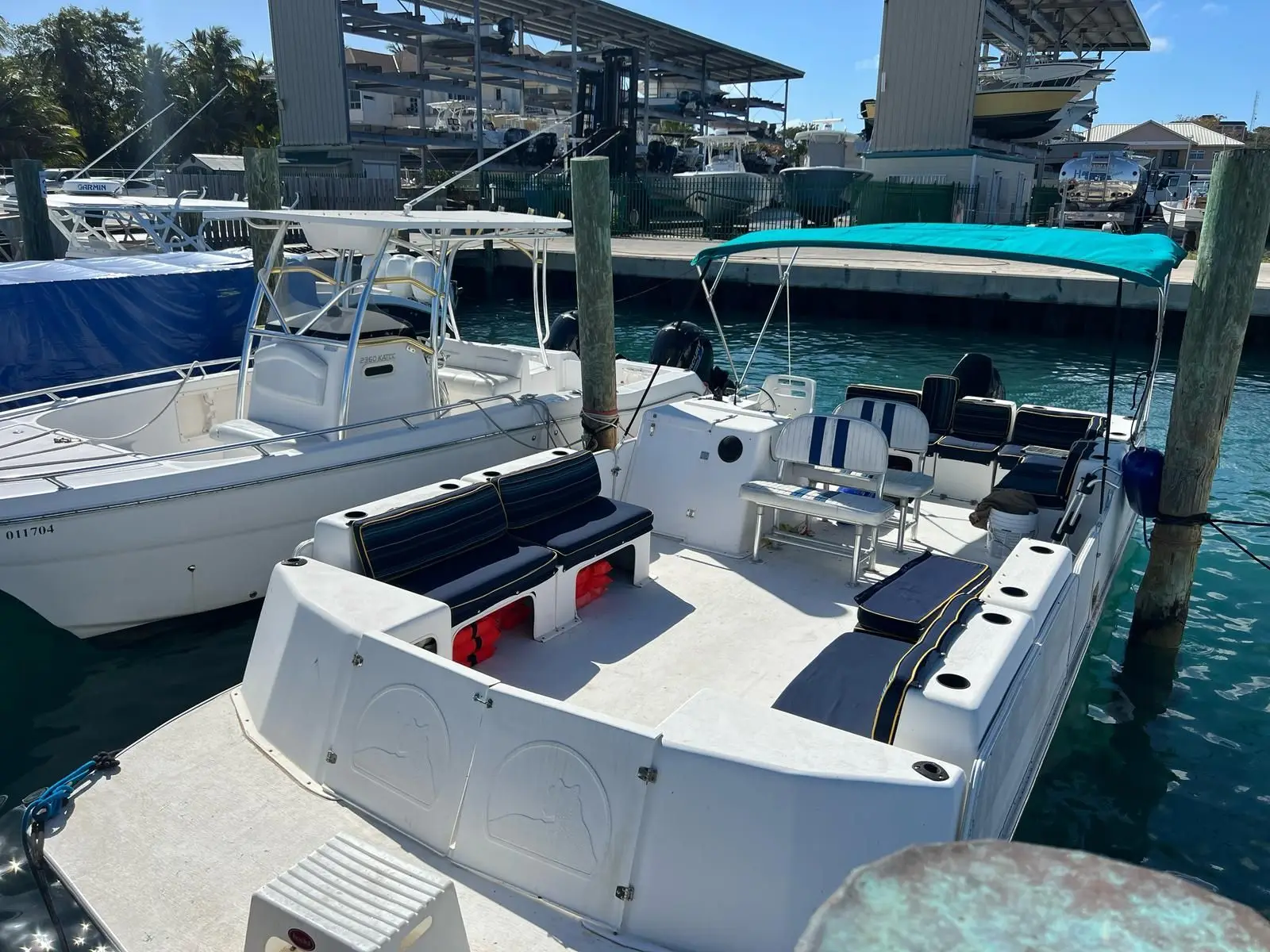 Cocktail cruise with Nassau sightseeing and snorkeling