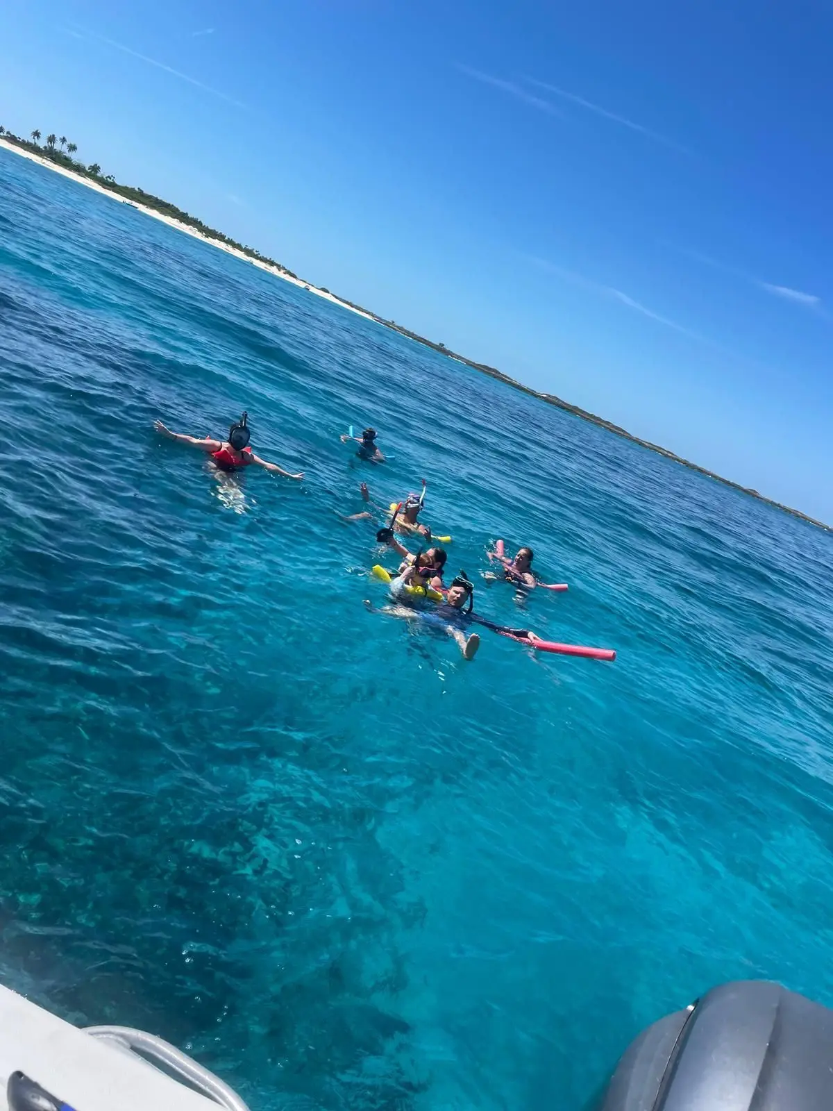 Cocktail cruise with Nassau sightseeing and snorkeling