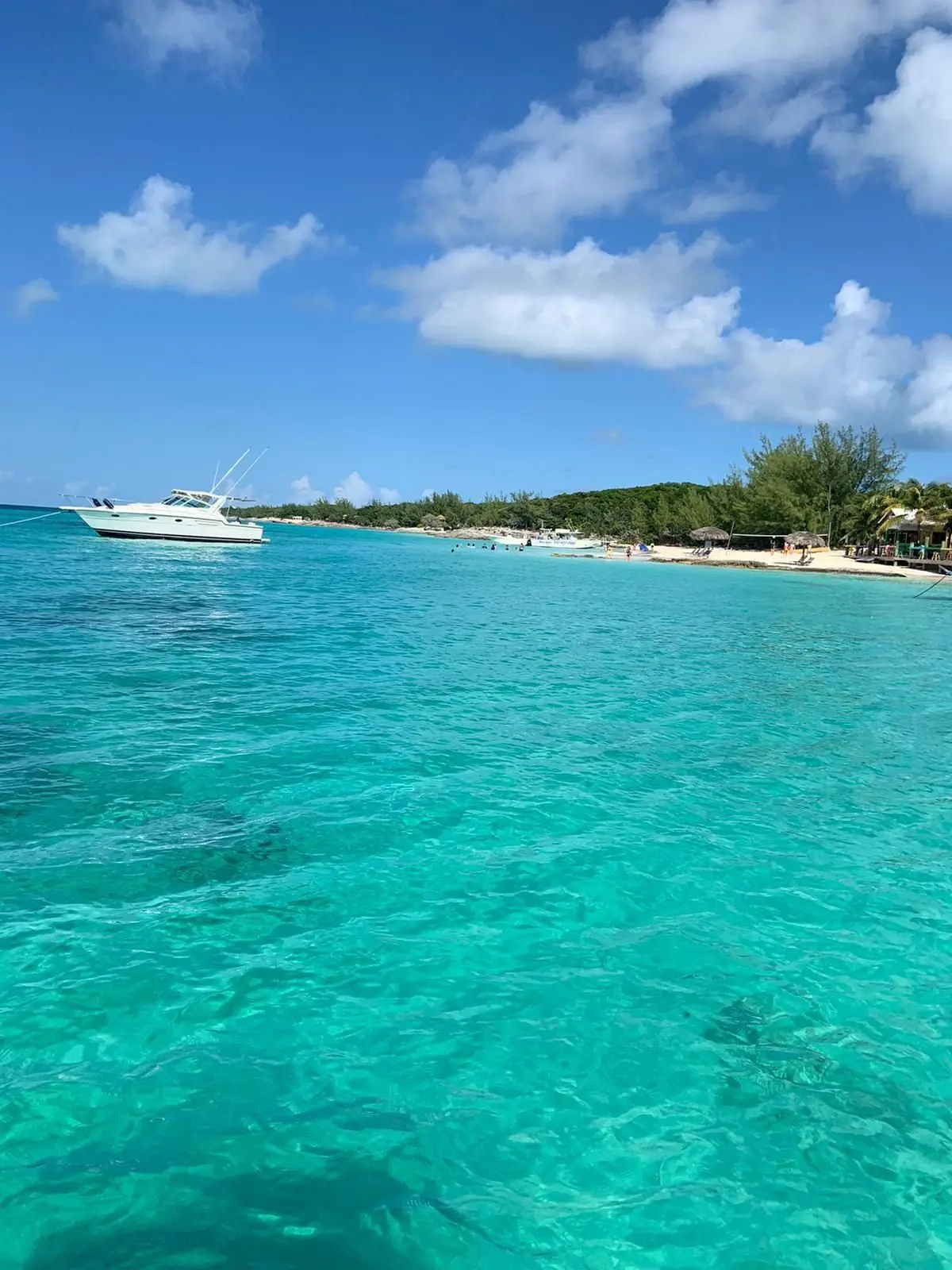 Private all inclusive boat tour in Nassau