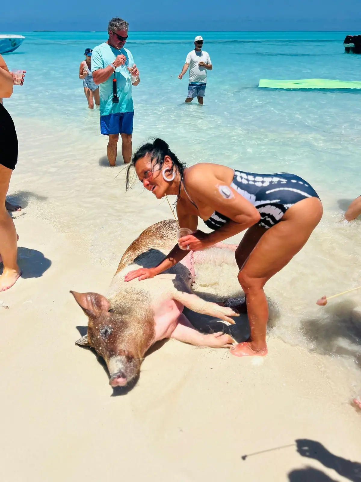 Private all inclusive boat tour in Nassau