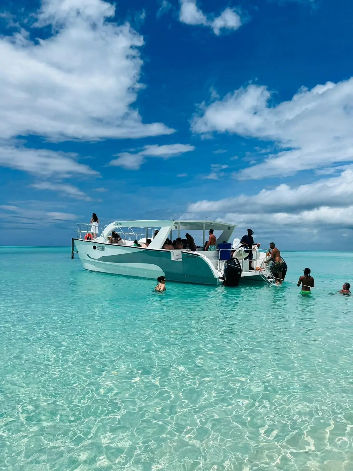 Private all inclusive boat tour in Nassau